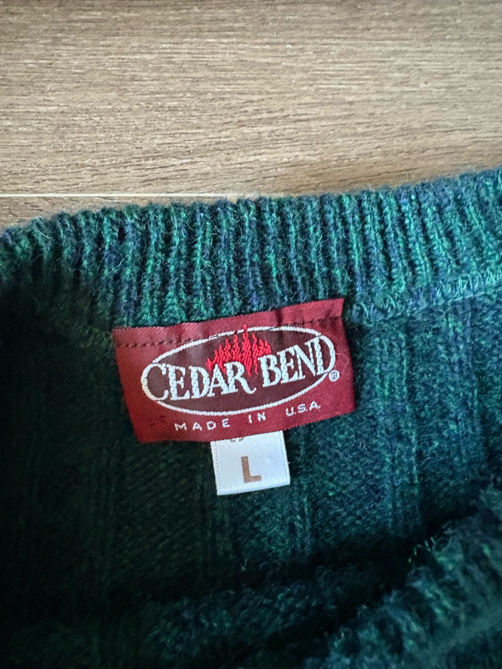 Vintage Men’s Crewneck Cable Knit Sweater - Picture 2 of 4